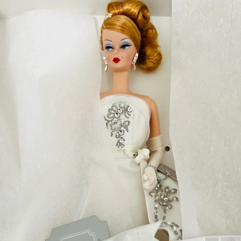 BARBIE COLLECTIBLE‎ FASHION MODEL ‘JOYEUX’ LIMITED EDITION NWT